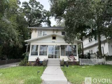 Main picture of 1111 E Central Blvd