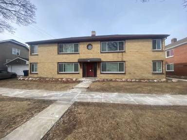 Main picture of 2727 N 76th St