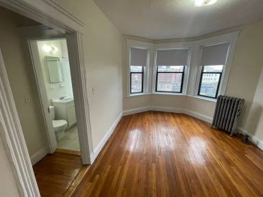 Main picture of 1147 Commonwealth Ave