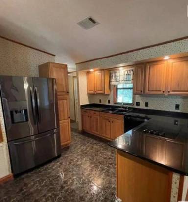 Main picture of 112 Traders Cove Blvd