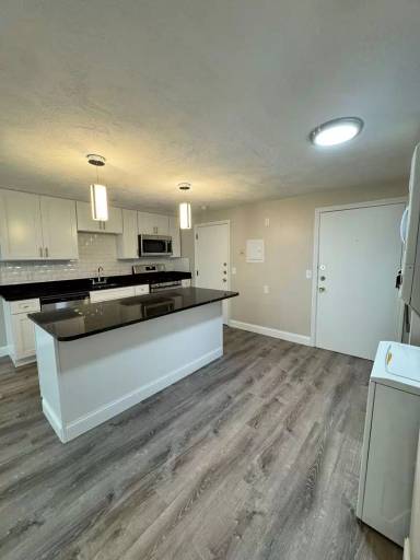 Main picture of Pondsview Apartments