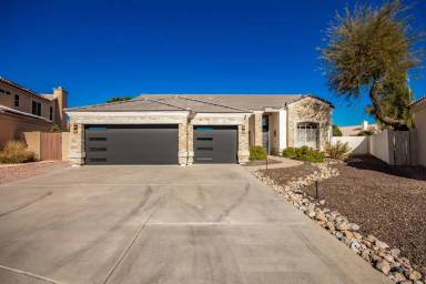 Main picture of 4430 E Graythorn St