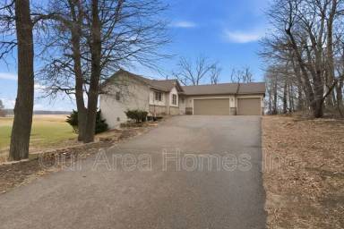 Main picture of 1778 Klondike Dr NE