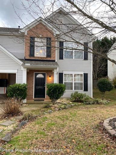 Main picture of 204 Chartwell Dr