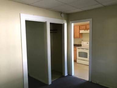 Main picture of 184 Meriden Rd