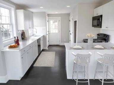 Main picture of 593 Kingwood Rd