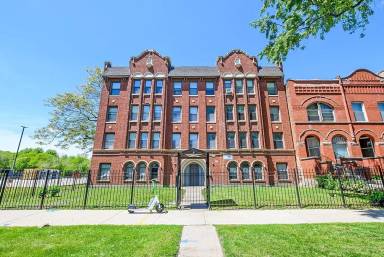 Main picture of 4344 S Ellis Ave