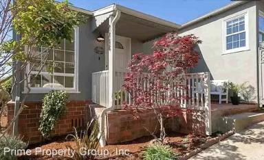 Main picture of 7941 Outlook Ave