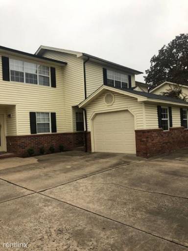 Main picture of 2600 Brooken Hill Dr