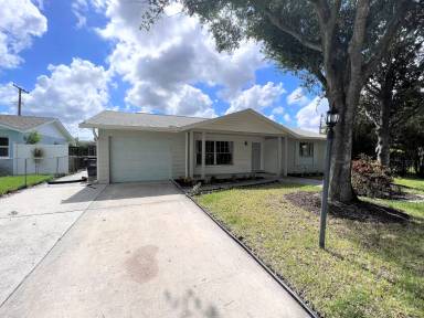 Main picture of 10903 N 29th St