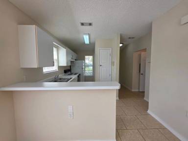 Main picture of 301 Loveland Cir