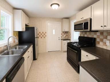 Main picture of 917 Park St SW