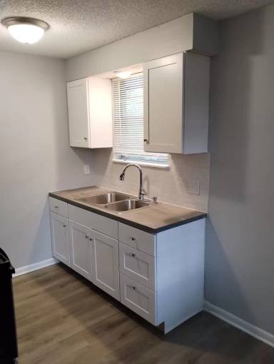 Main picture of 8468 Navarra Ave