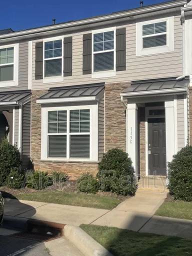 Main picture of 113 Synandra Dr