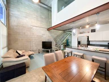 Main picture of 2515 SW 35th Pl