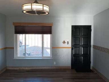 Main picture of 7904 Cutler Ave NE