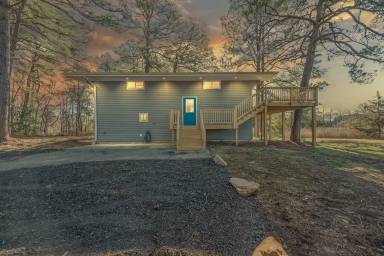 Main picture of 304 Showalter Rd