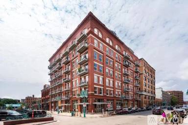 Main picture of 191 N Broadway