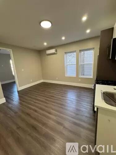 Main picture of 18 Reed St