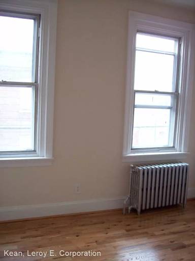Main picture of 724 Tasker St