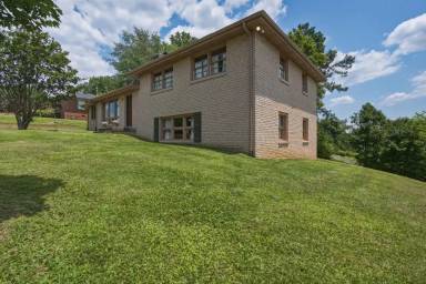 Main picture of 5028 Danby Dr