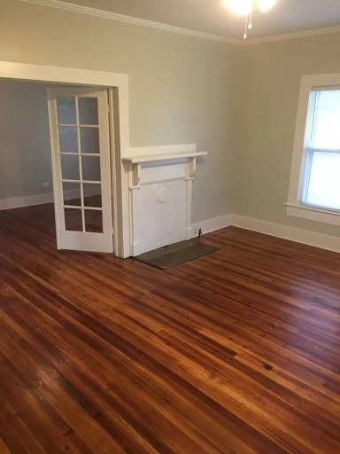 Main picture of 174 Yale Rd NE