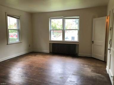 Main picture of 5835 Darlington Rd