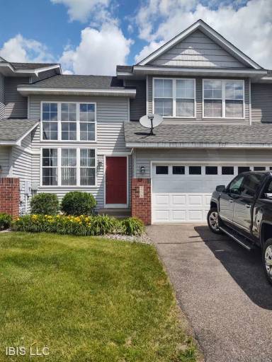 Main picture of 5784 Mount Curve Blvd