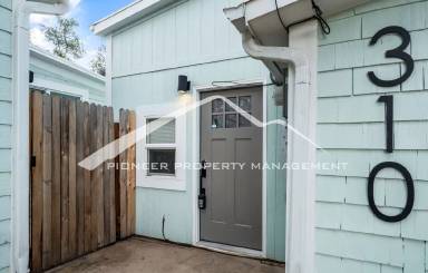 Main picture of 312 W Saint Vrain St