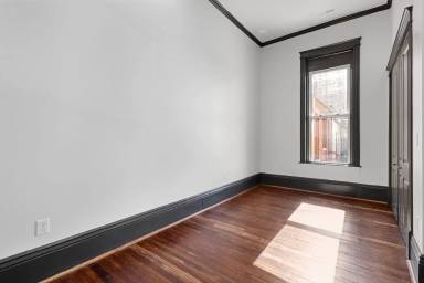 Main picture of 719 Bank St NE