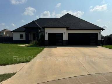 Main picture of 5001 SW 128th Ct