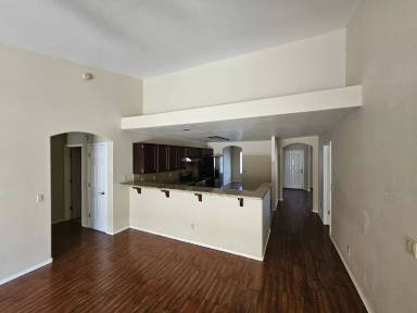 Main picture of 549 W Silver Creek Rd