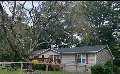 Main picture of 17 Providence Dr
