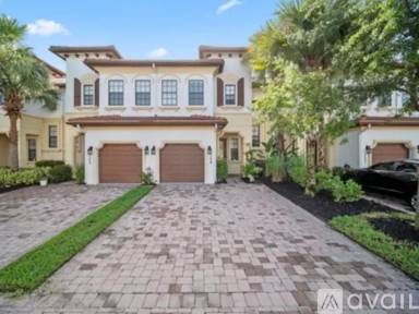 Main picture of 15780 Portofino Springs Blvd
