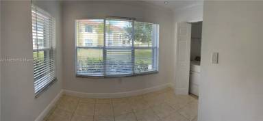 Main picture of Isles At Lago Mar