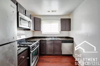 Main picture of 2534 W Fitch Ave
