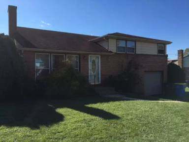 Main picture of 2458 Brookside Ln