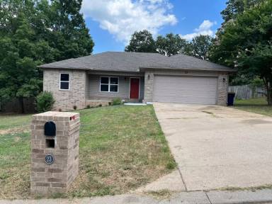 Main picture of 23 Overlook Cv