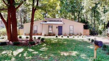 Main picture of 5012 Glenview Ct