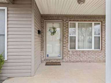 Main picture of 328 Ferguson St