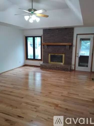 Main picture of 3448 S Bellhurst Ave
