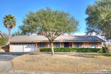 Main picture of 3223 Oakleaf Dr
