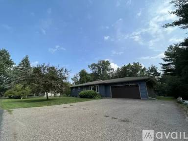 Main picture of 16765 3rd St N