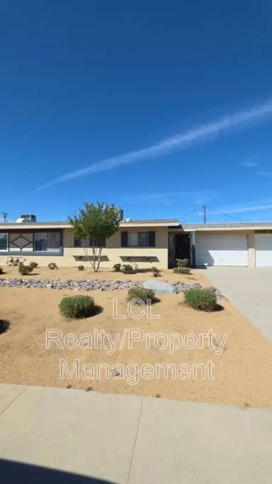 Main picture of 26808 Augusta Dr