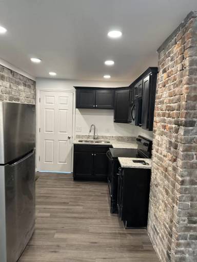 Main picture of 958 Thomas Ave