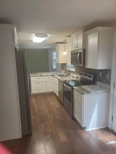 Main picture of 916 Chatsworth Dr