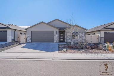 Main picture of 2465 Apex Ave