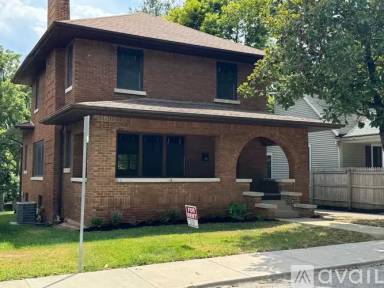 Main picture of 506 E University St
