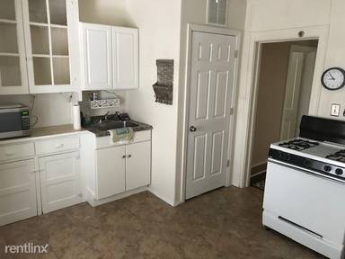 Main picture of 3 E Broad St