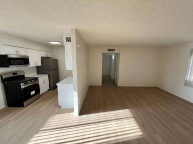 Main picture of 5160 E Bellevue St